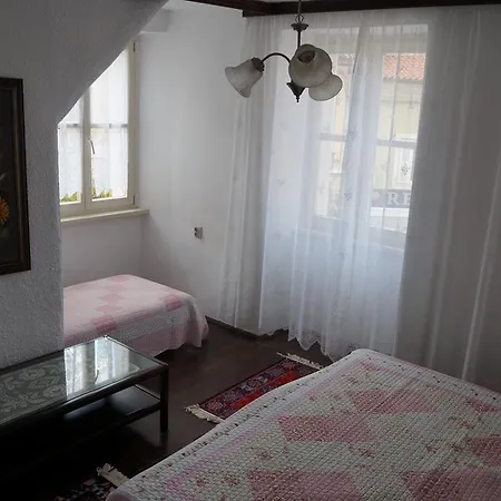 Istriana Apartament *